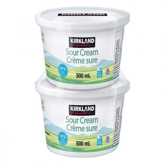Kirkland Signature 18 % Sour Cream 2 × 500 ml
