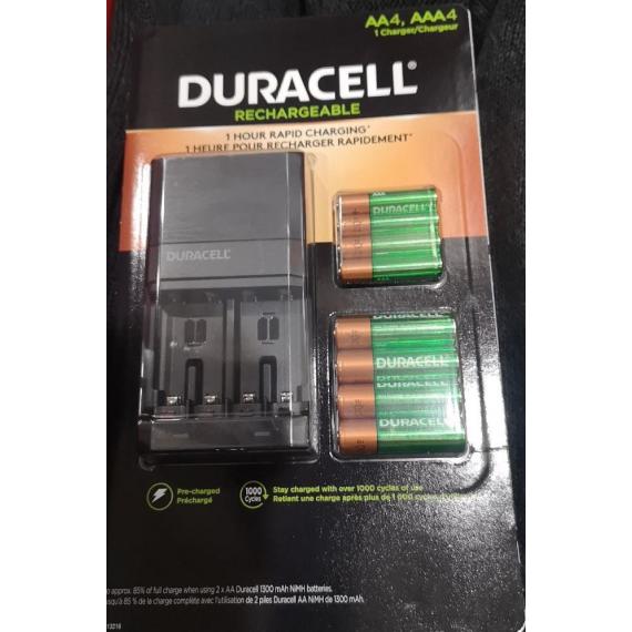 Duracell "AA4 / AAA4" Rechargeable Batteries with Charger
