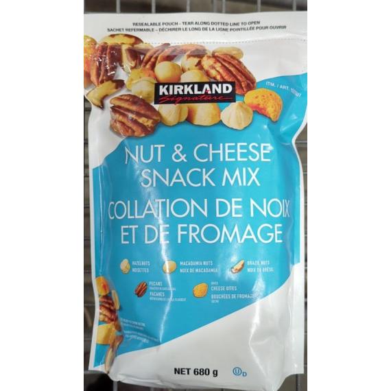 Kirkland Signature Nuts & Cheese Snack Mix 680 g